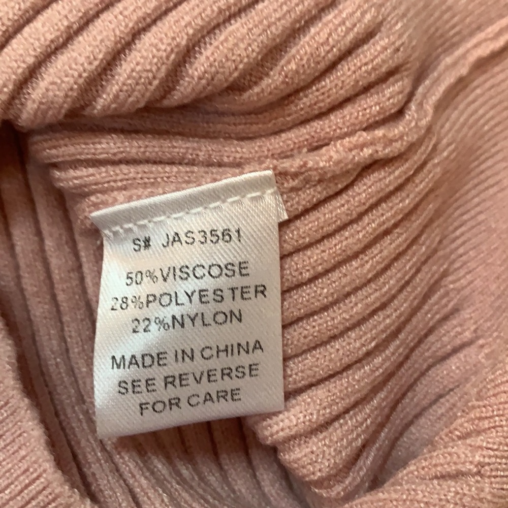 Blush Ribbed Tank - Picture 2 of 3